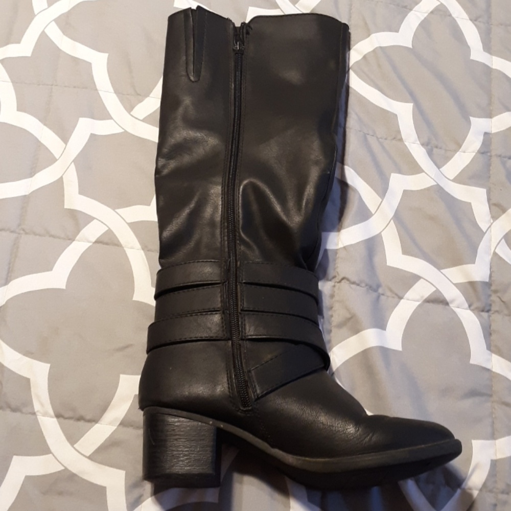 Boots - Picture 2 of 2
